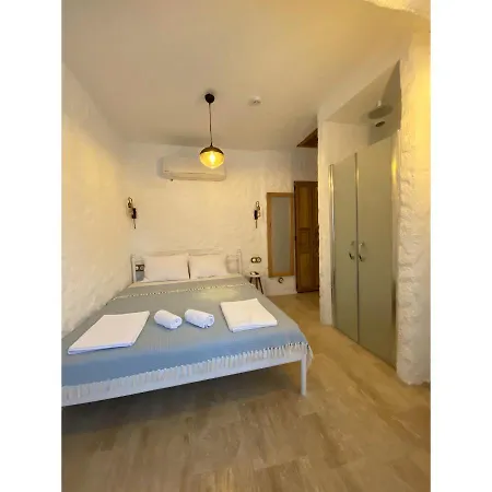 My Dream Bed & Breakfast 2*
